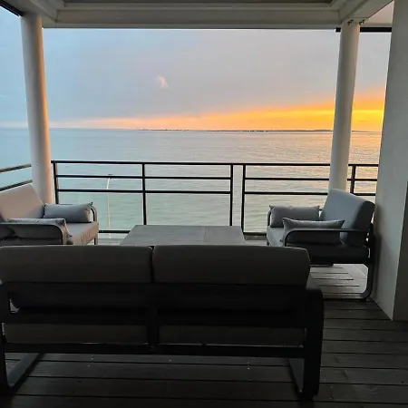 Vue Panoramique Avec Jacuzzi Апартаменты Руайян